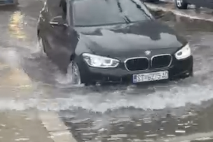 Poplava u Omi&scaron;u