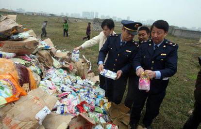 Kina: Ponovno iz prodaje povukli zatrovano mlijeko