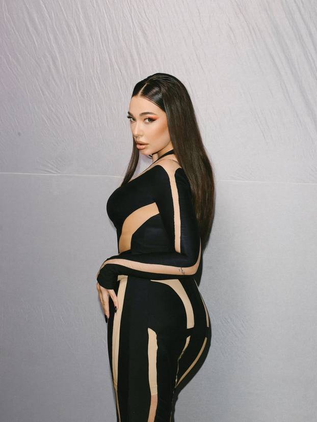 FOTO Novi izgled Sanje Vučić uzdrmao društvene mreže: 'Da, udebljala sam se. Bolesna sam'