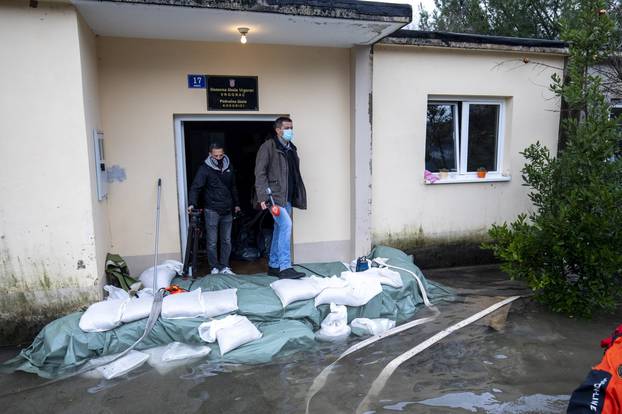 Nastavlja se borba s poplavama u Kokorićima