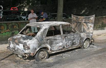 Zadar: Stojadin se zapalio na parkingu na Ravnicama