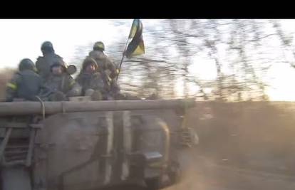 Brzi i žestoki Ukrajinci nagazili do daske, tenk završio u jarku