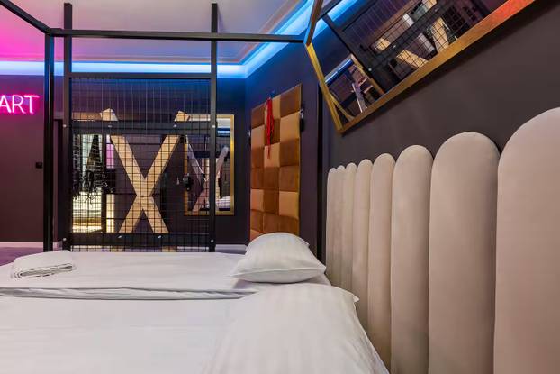 FOTO BDSM stan u Poljskoj je za ljubitelje grube akcije pravi raj!