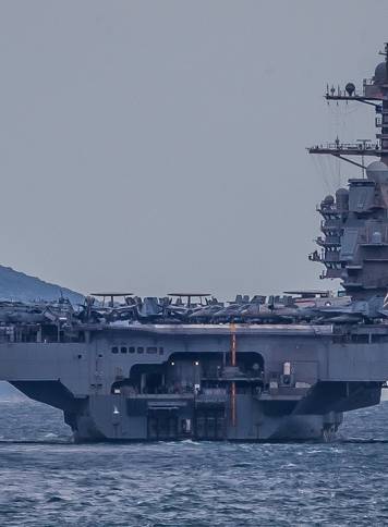 Odlazak nosa&ccaron;a zrakoplova USS Gerald Ford iz akvatorija Splita