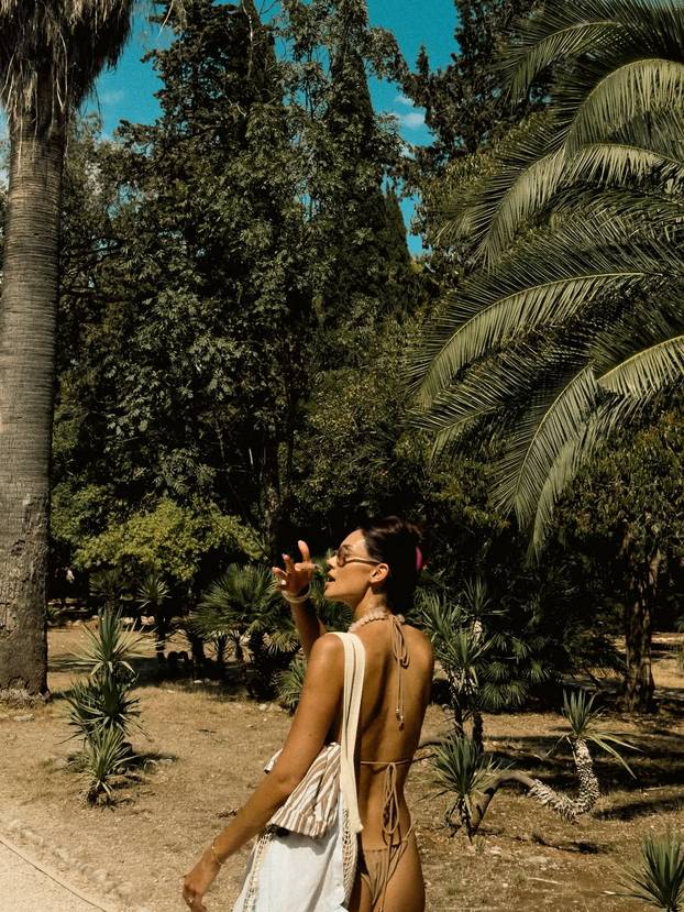 FOTO Laura Gnjatović u badiću opet raspametila fanove: 'Ti si baština mediteranske ljepote'