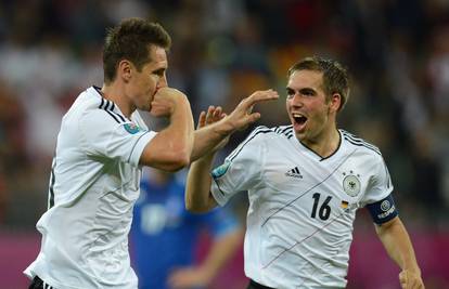 Grčki potop: Nijemci ih kaznili sa četiri gola i ušli u polufinale! 