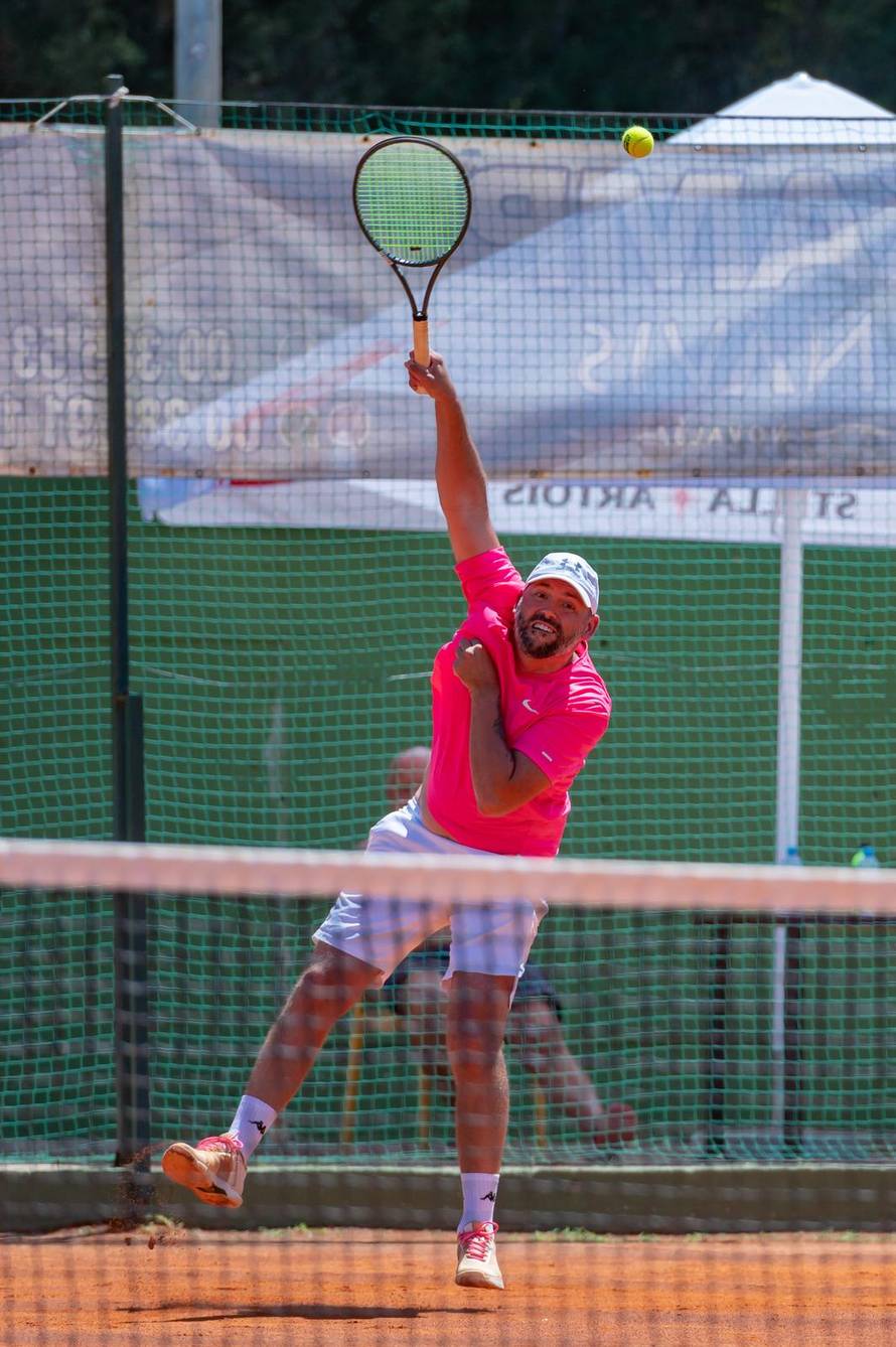 U Novalji je završen teniski  turnir Stars Open Tour