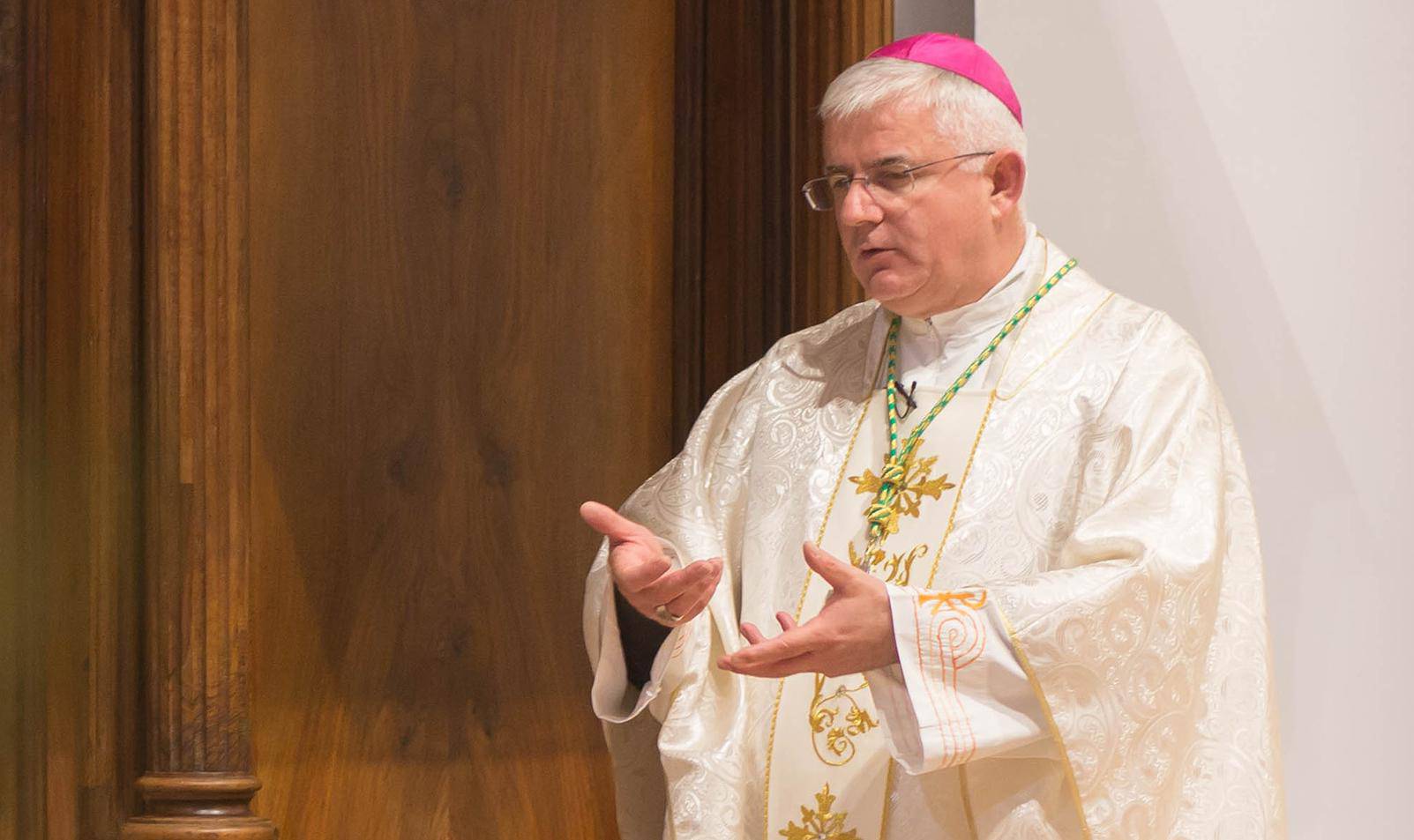 Biskup Uzinić: 'Veliki kradu i nikada ne završe u zatvoru...'