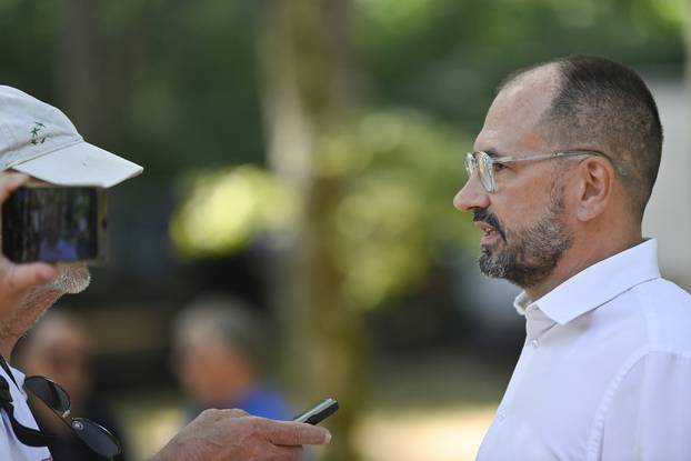 Sisak: Igor Peternel održao konferenciju za medije