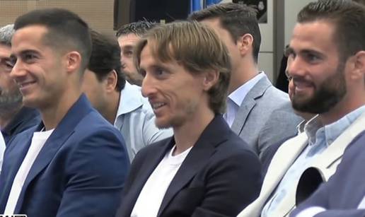 VIDEO Šef Reala zamijenio dvije zvijezde: Umjesto Modrić rekao Dončić, pogledajte reakciju Luke