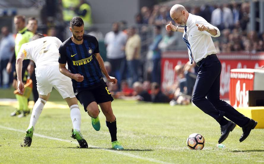 Football Soccer - Inter Milan v AC Milan - Italian Serie A