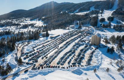 Počeo skijaški tjedan: Tisuće skijaša iz Hrvatske, najviše iz Dalmacije, na Kupresu i Blidinju