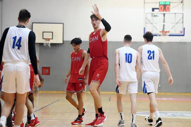 Šibenik: Guinessov rekorder, 17-godišnji kanadski košarkaš Olivier Rioux, visok je 231cm