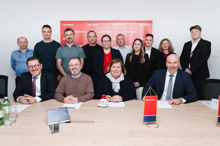 Povećanje plaća i poboljšani uvjeti rada za zaposlenike Petrola