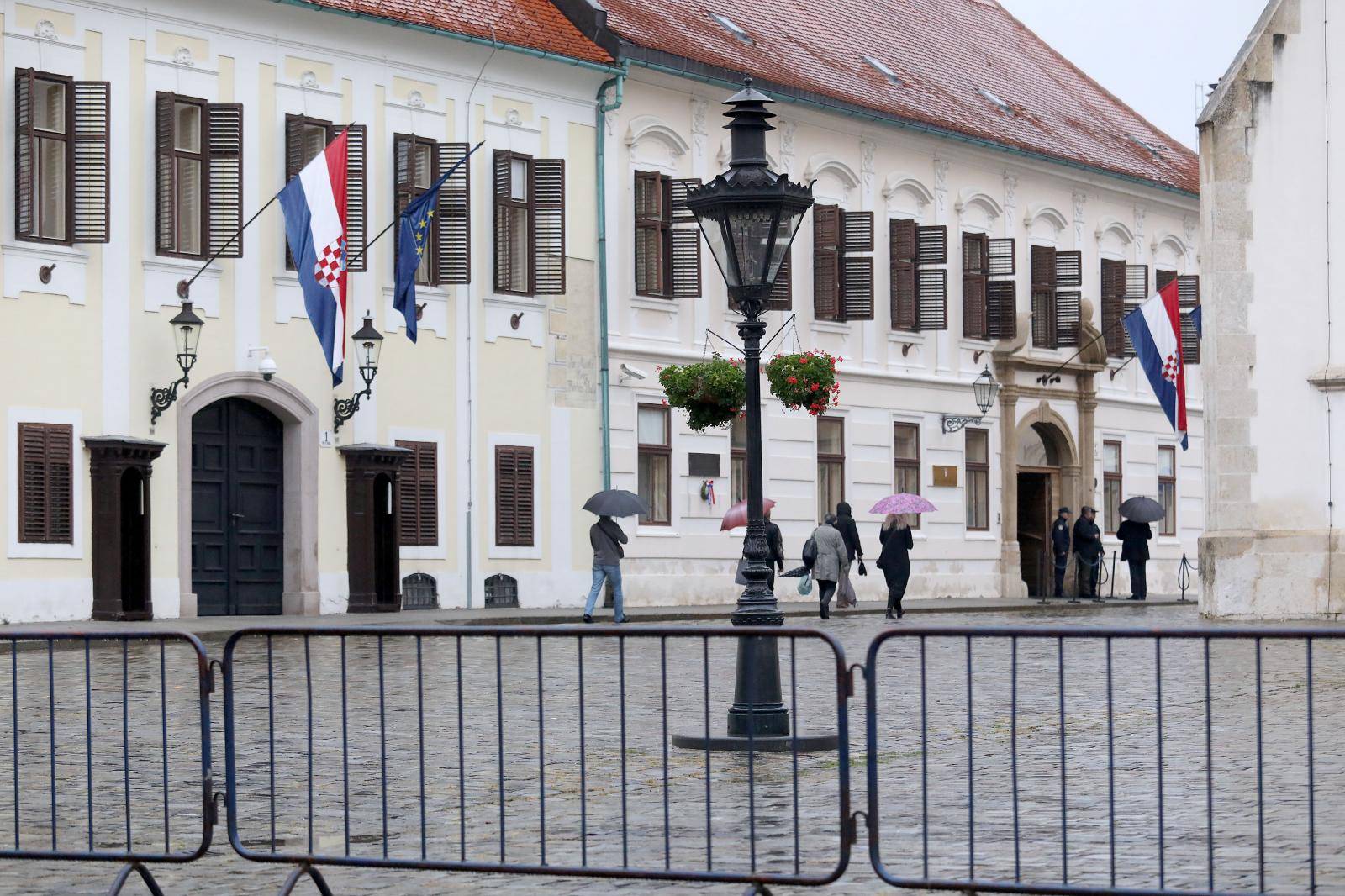 Zagreb: Nakon pokušaja ubojstva policajca pristup Markovom trgu je ograničen