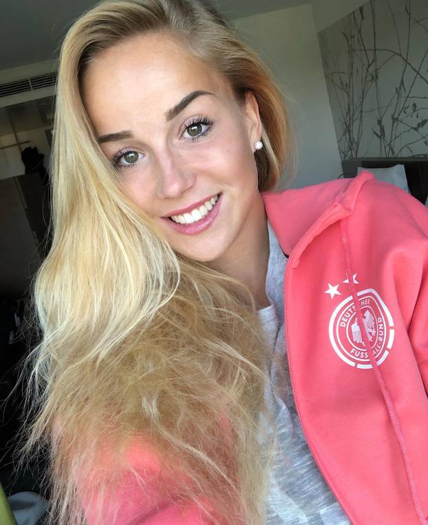 FOTO Playboy je kapetanici Njemačke nudio milijun dolara, odbila je. Tada je počeo pakao