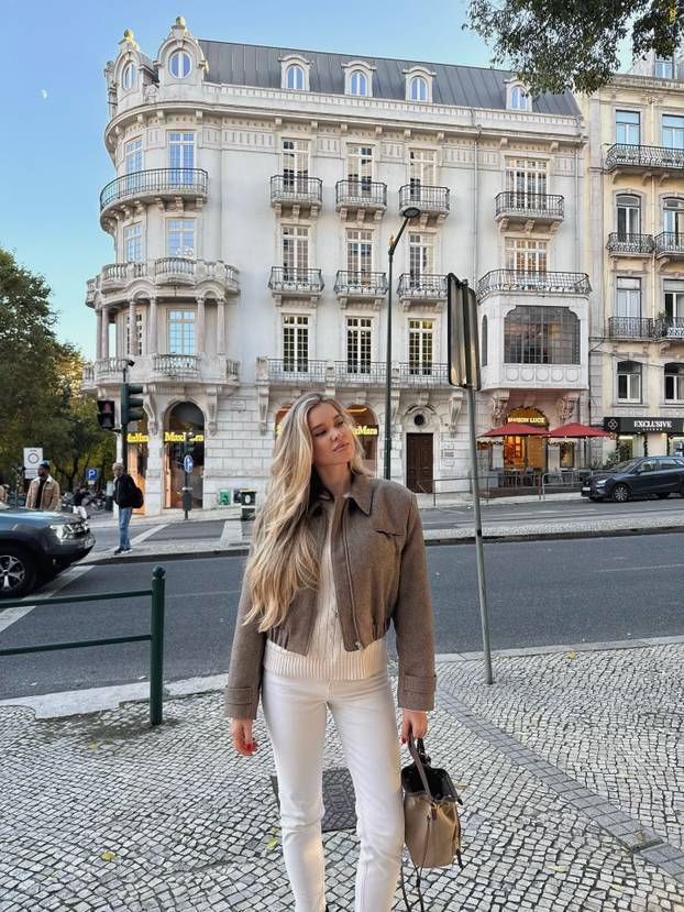 FOTO Zgodna, plavokosa i domaćica: 'Svi misle da mi je super, ali ja sam iscrpljena'