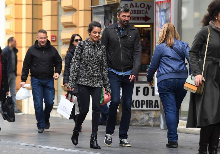 'Ivanišević traži novu kuću jer se gužvaju Nives, sin Oli i pas'