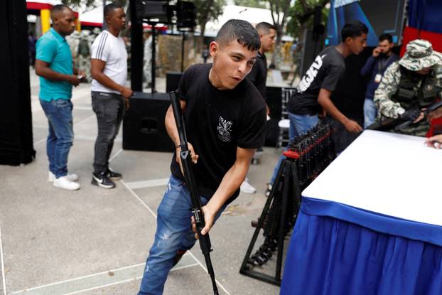 Venezuela holds drills to train citizens in weapon handling