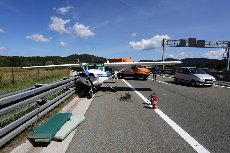 Suputnica iz Cessne: 'Kad se ugasio motor, pomolila sam se'