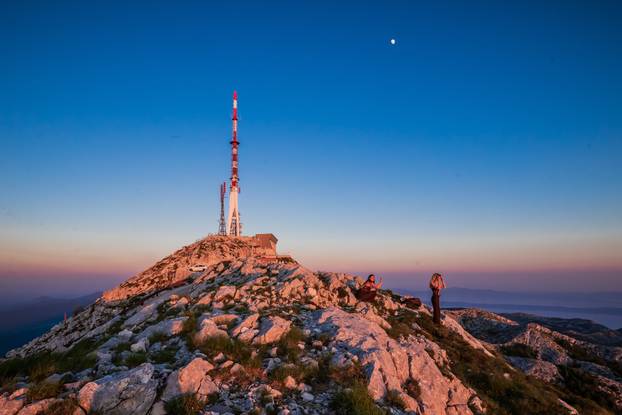 Zalazak sunca promatran sa vrha Biokova