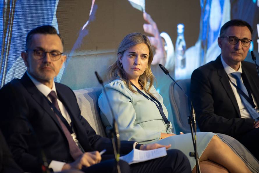 Rizici kojima su izloženi građani i poduzetnici sve složeniji, a stopa osiguranja nije dovoljna