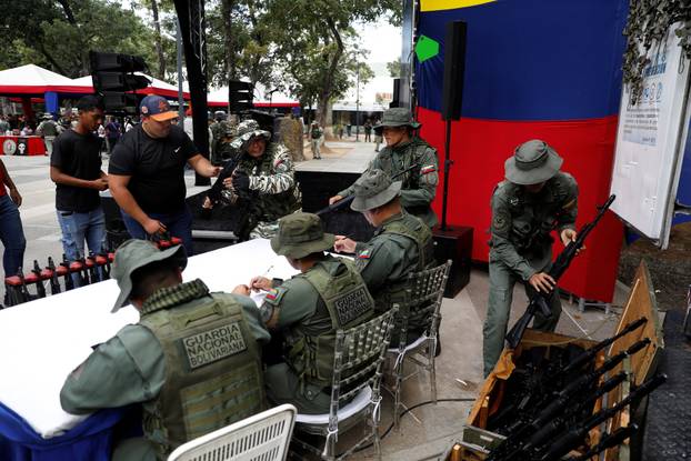 Venezuela holds drills to train citizens in weapon handling