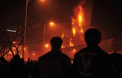 Kina: Uhitili 12 ljudi zbog izazivanja požara u zgradi