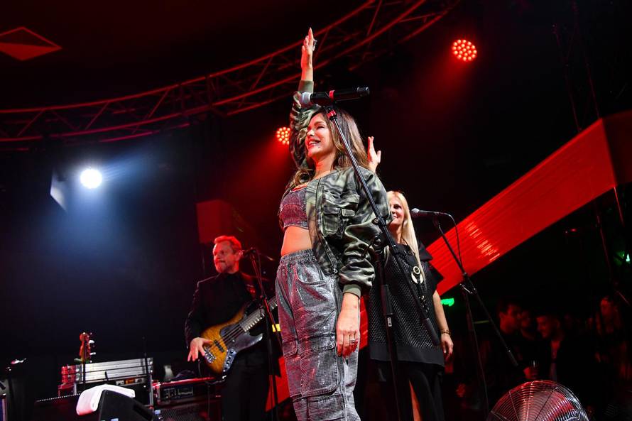 Zagreb: Severina nastupila na Fashion & Friend partyju
