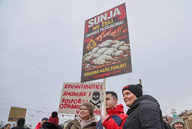 Zagreb: Prosvjed protiv kompleksa industrijskih megafarmi i klaonica peradi u Sisačko-moslavačkoj županiji