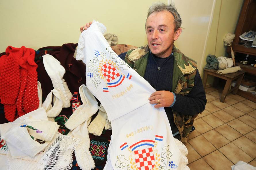 Samouki Anto: 'Čarape koje pletem traže u cijelom svijetu'