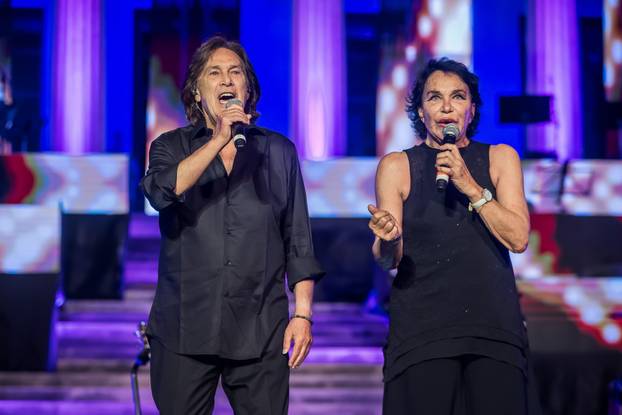 Split: Prva večer Melodija Jadrana započela koncertom talijanskih zvijezda Ricchie e poveri