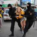 'Samo kukavice tuku žene': U Minsku priveli stotine ljudi