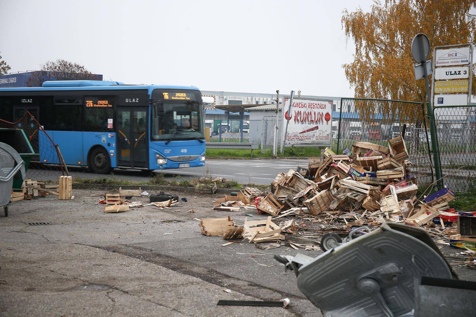 Zagreb: Prometna nesreća ZET-ovog autobusa na Zelenoj tržnici
