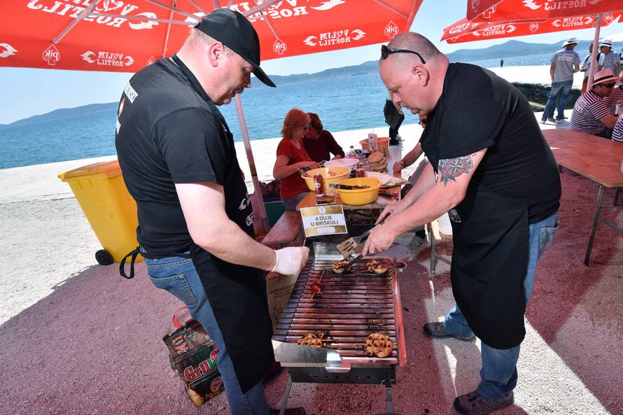Kaštela imaju najbolje roštilj-majstore u Dalmaciji!