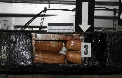 Policija zaplijenila 160 kg kokaina, uhitila šestoricu