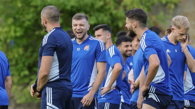 Zagreb: Nogometaši Dinama odradili su trening na maksimirskom stadionu