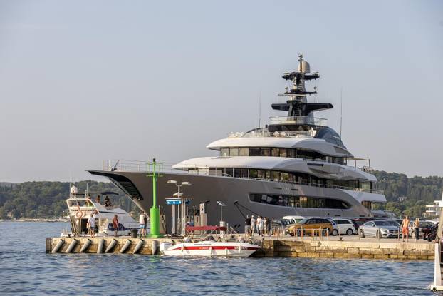 Superjahta Whisper u Rovinju plijenila poglede, na njoj su uživali i Beyonce i Jay-Z