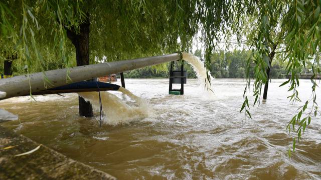 Mursko Središće: Rijeka Mura rekordan vodostaj od 537 centimetara