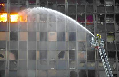 Porezna uprava: Požar Vjesnika nije ugrozio naš rad. U zgradi su bili samo predmeti iz arhive