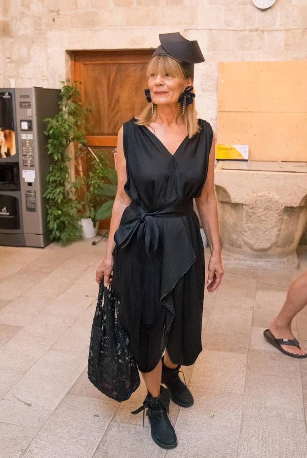 Što bi baka Emila Tedeschija, modna ikona, rekla na styling njegove nove cure Maje Šuput?