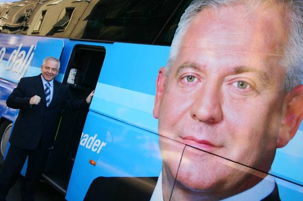 Sanader i simpatizeri: Ovako su HDZ-ovi skupovi izgledali 2007.