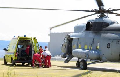 Helikopterom po nevremenu prevezli trudnicu i turistkinje