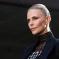 Charlize Theron ismijala svadbu Bezosa i Lauren: 'Nisu me zvali, ali to je u redu jer su bezveze'