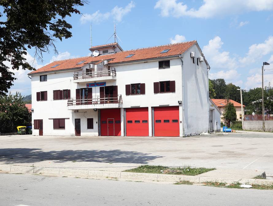 'Policajci u Klani nisu pretukli muškarca, svi su pali na pod'