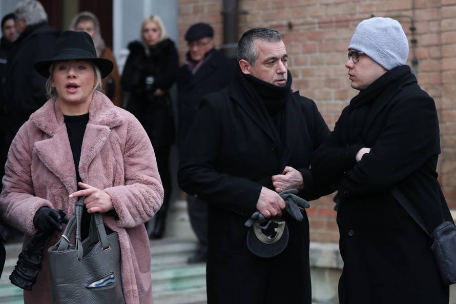 Oproštaj od oca uz tamburaše: Marko je jedva susprezao suze