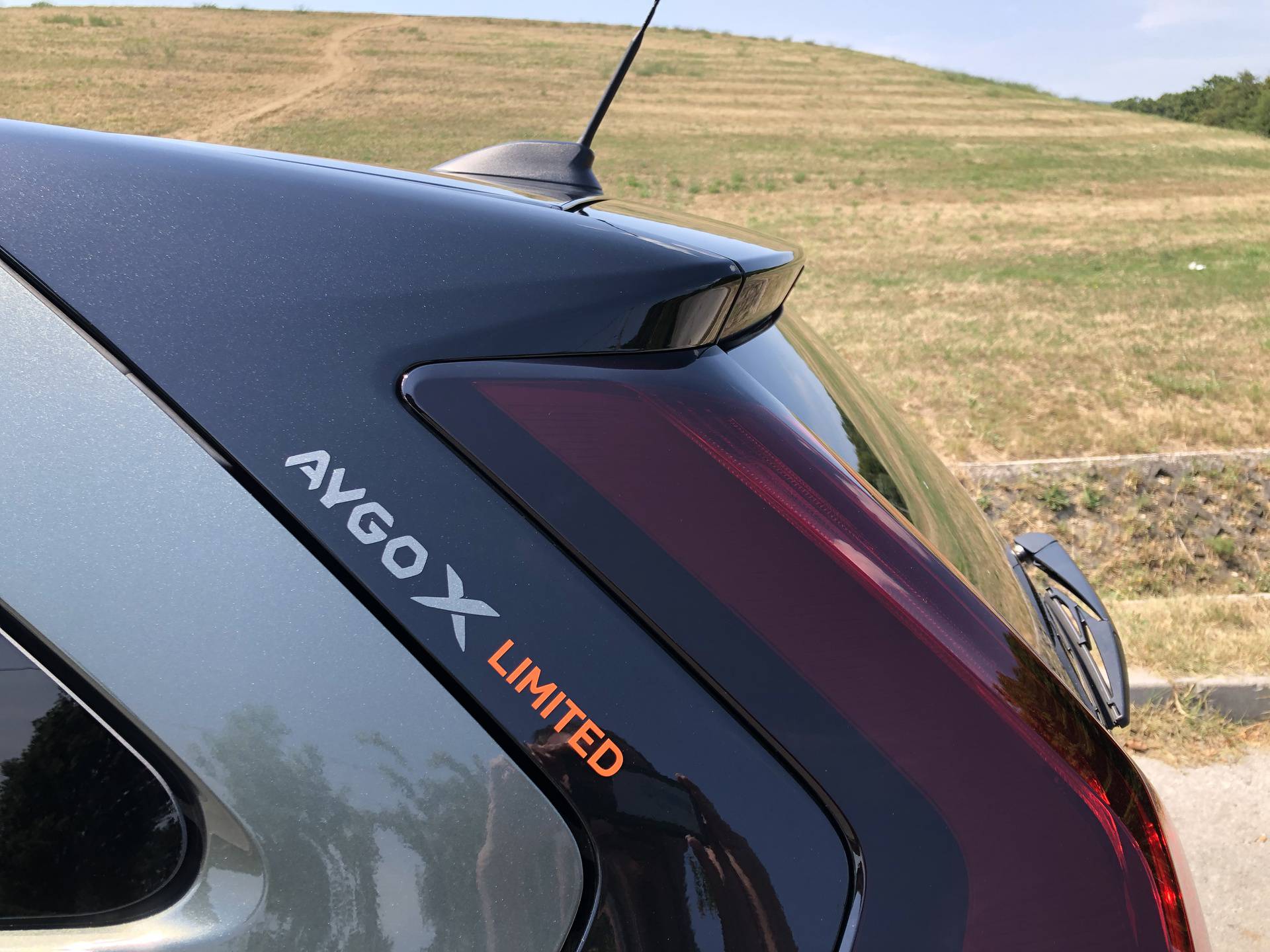 Toyota Aygo X: Zahvalan i vrlo jednostavan mali gradski auto koji je crossover samo izgledom