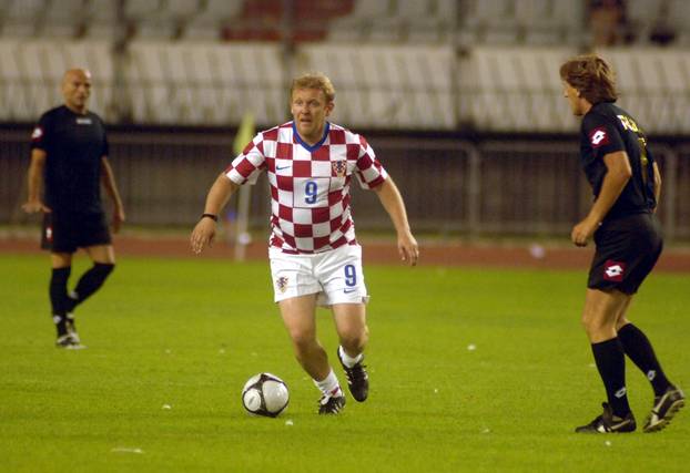 ARHIVA - 2009. Split: Nogometno - glazbeni humanitarni spektakl "Na&scaron; mali svijet" na Poljudu