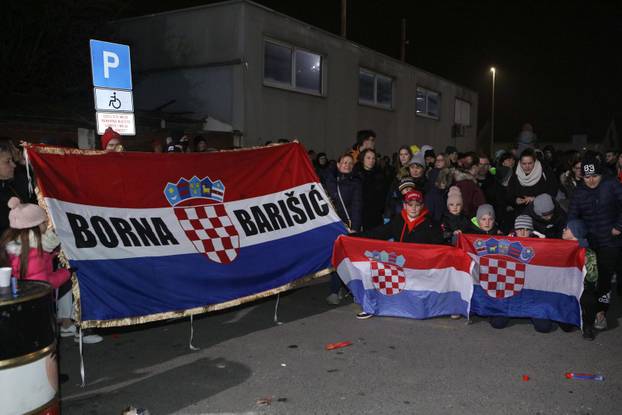 Čepin: Svečani doček za Bornu Barišića u njegovom rodnom mjestu