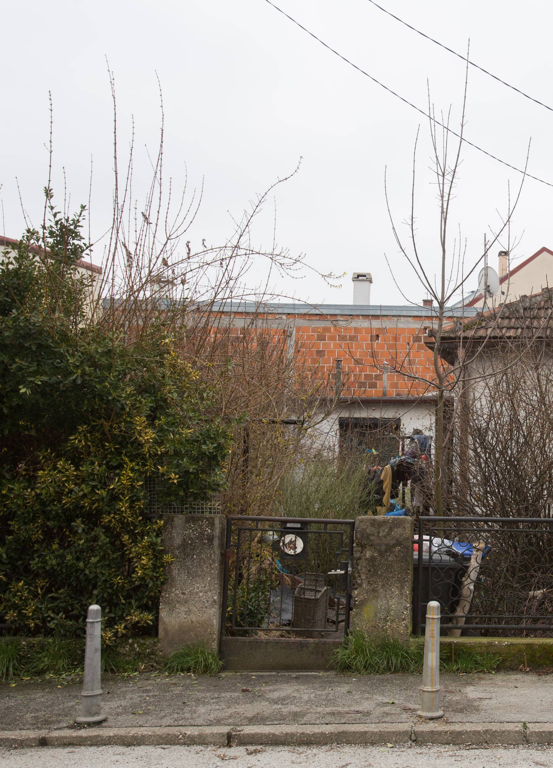 Žena je teško opečena: Kuća u Zagrebu planula zbog opuška?